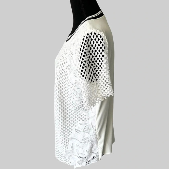 Trouve White White Mesh CROCHET OVERLAY Blouse - Picture 3 of 16